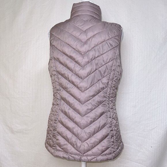 32 Degrees Light Blush Packable Lightweight Plush Puffer Vest - Size Small - Picture 5 of 12